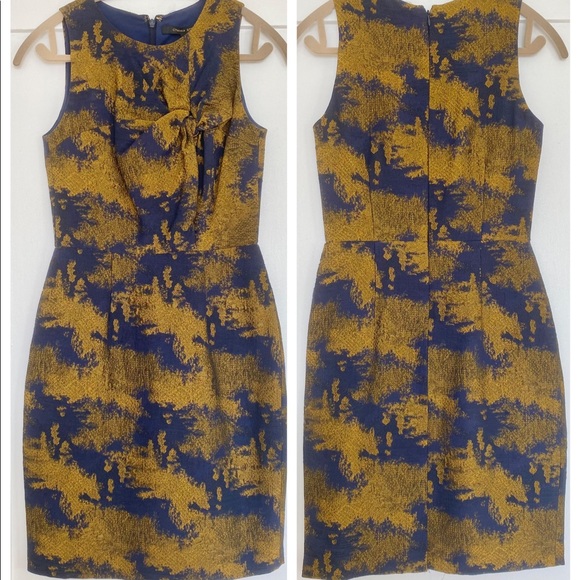 EUC Cynthia Steffe Shift Dress with Knot Detail - Picture 1 of 8